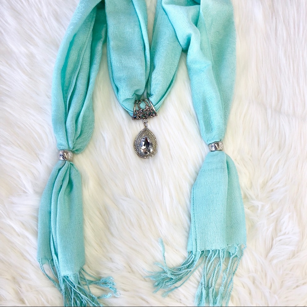✨Eyanatia Pashmina Jewelry Scarf ✨